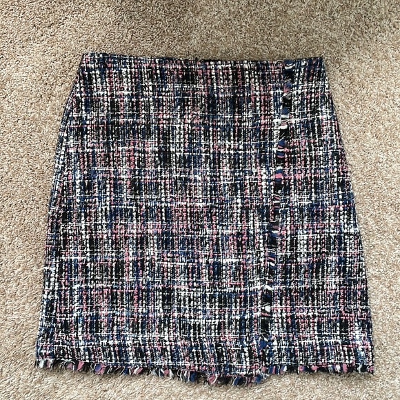 LOFT Tweed Mini Skirt - Size 2 - Picture 1 of 6